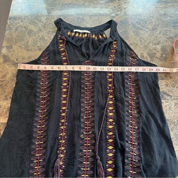Free Generation Los Angeles Women Black Sleeveless Blouse M Embroidered - Picture 3 of 9